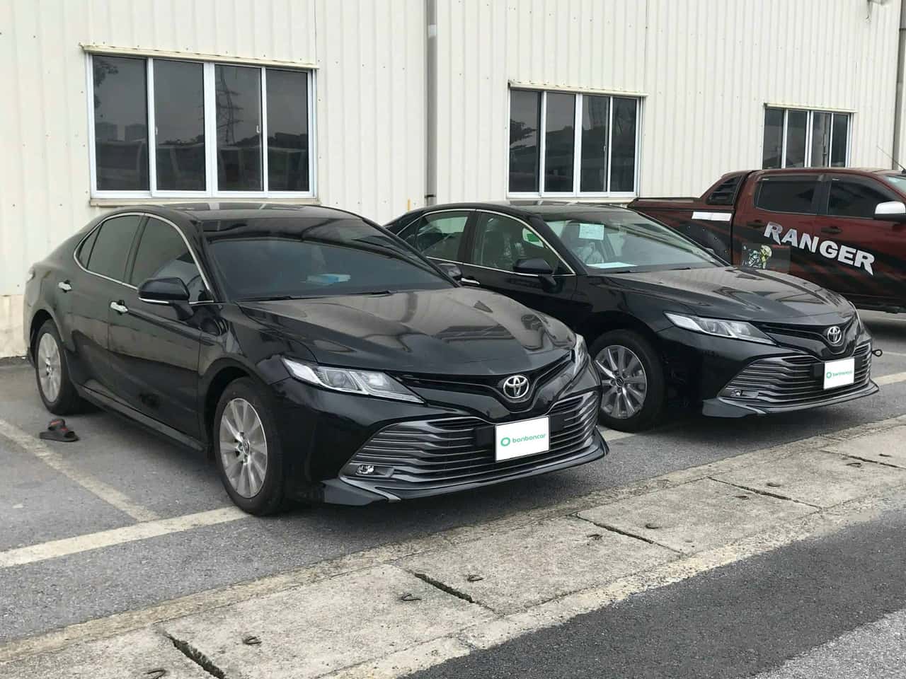 TOYOTA CAMRY
